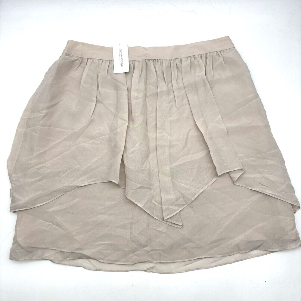 NWT Banana Republic Beige 100% Silk Mid Rise Ruffle Layered Mini Skirt 8 29x18"